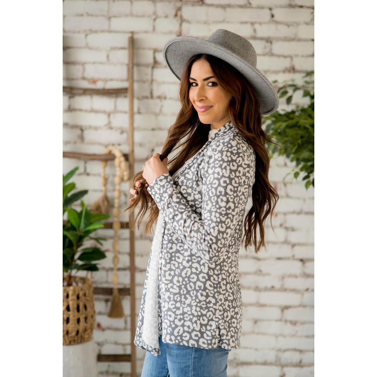 Short Lightweight Leopard Print Cardigan