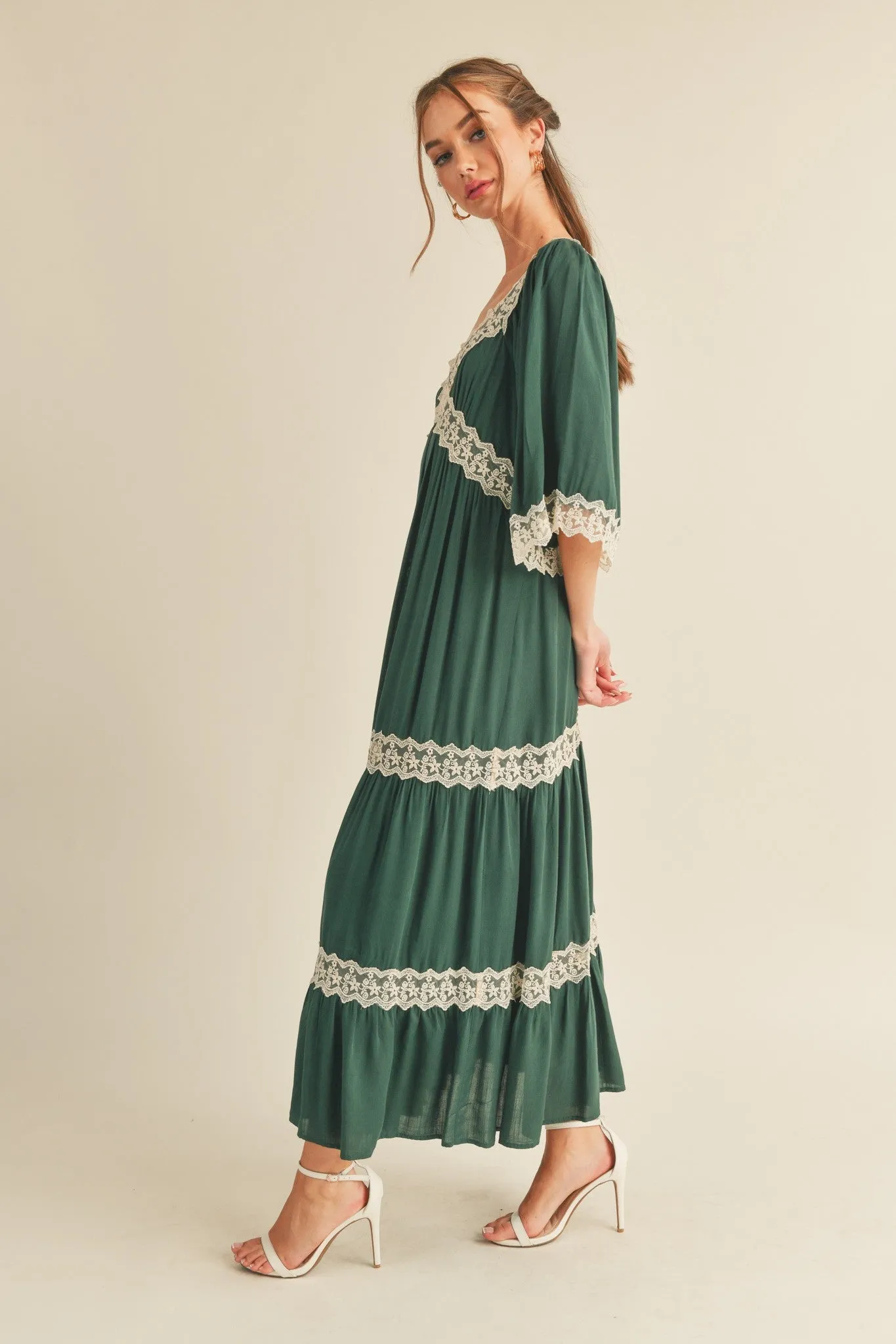 The Cecily Lace Maxi Dress in Hunter Green